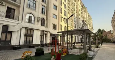 Квартира 4 комнаты в Ташкент, Узбекистан