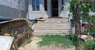 Дом 4 комнаты в Ташкент, Узбекистан