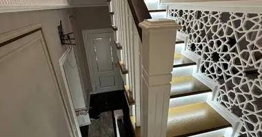 Квартира 6 комнат в Ташкент, Узбекистан