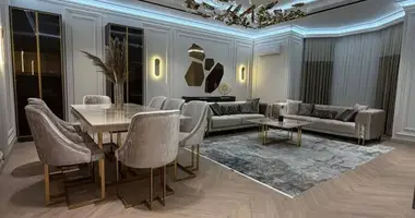 Квартира 4 комнаты в Ташкент, Узбекистан