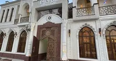 Коммерческое помещение 2 000 м² в Ташкент, Узбекистан