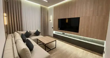 АРЕНДА  📍Яккасарайский район 🏢 Узбегим        2  комнаты ✔️68м2 ✔️8  этаж из 12  ✔️новый ремонт жили аккуратно   💵1400$ посудамойка 2 телевизора 3 кондиционера  ✔️предоплата 2 месяца  ✔️оплата коммунальных по счетчикам   ✔️50% услуги риелтора  Прямой Освободится в конце недели в Ташкент, Узбекистан