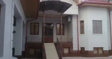 Дом 6 комнат в Ташкент, Узбекистан