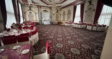 Коммерческое помещение 936 м² в Янгибазар, Узбекистан