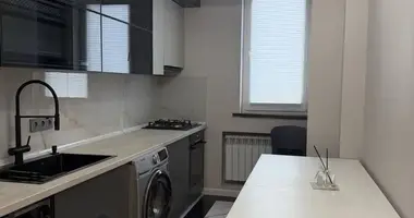 Квартира 3 комнаты в Ташкент, Узбекистан