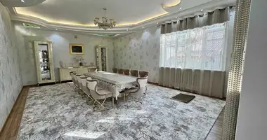 Дом 8 комнат в Ташкент, Узбекистан