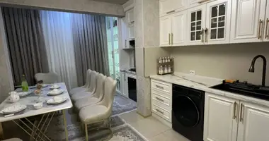 Квартира 4 комнаты в Ташкент, Узбекистан