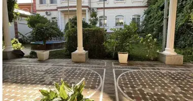 Дом 6 комнат в Ташкент, Узбекистан