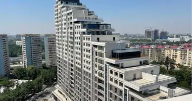 Квартира 4 комнаты в Ташкент, Узбекистан