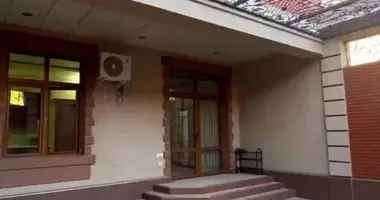 Дом под офис на улице Богибустон (бывш. Саламатина) в Ташкент, Узбекистан