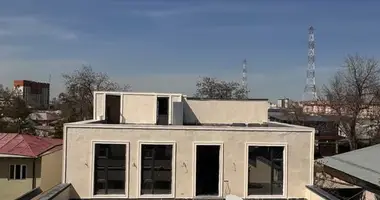 Tijorat 1 200 m² _just_in Toshkent, Oʻzbekiston