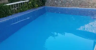 Дом Дача  вблизи города , круг Рохат 3 км. за махаллёй Алмас _just_in Toshkent, Oʻzbekiston