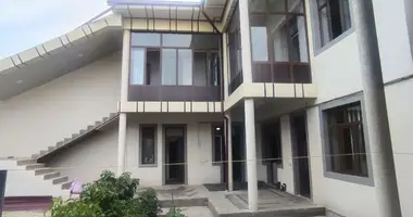 Коттедж 5 комнат в Ташкент, Узбекистан