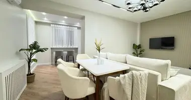 Квартира 3 комнаты в Ташкент, Узбекистан