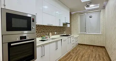 Квартира 3 комнаты в Ташкент, Узбекистан