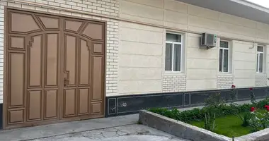 Дом 5 комнат в Ташкент, Узбекистан