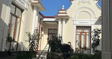 Дом 6 комнат в Ташкент, Узбекистан