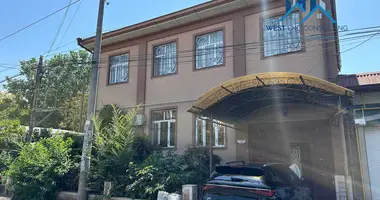 Дом 8 комнат в Ташкент, Узбекистан