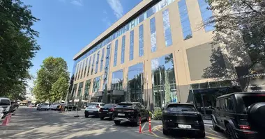 Коммерческое помещение 576 м² в Ташкент, Узбекистан
