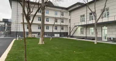 Сдается 4-этажное здание общей площадью 2549 кв.м в Ташкент, Узбекистан