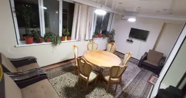 Квартира 3 комнаты в Ташкент, Узбекистан