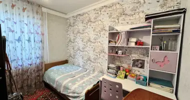 Квартира 4 комнаты в Ташкент, Узбекистан