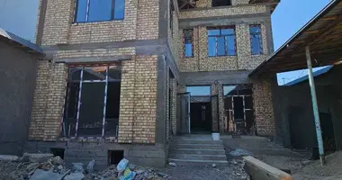 Uy 8 xonalar _just_in Toshkent, Oʻzbekiston