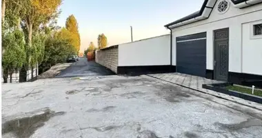 Дом 5 комнат в Ташкент, Узбекистан