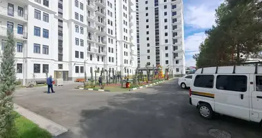 Квартира 2 комнаты в Ташкент, Узбекистан