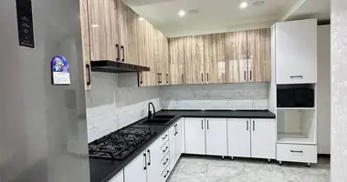 Аренда Новза 5 ком 132 КВ.м. в Ташкент, Узбекистан
