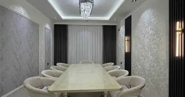 Квартира 3 комнаты в Ташкент, Узбекистан