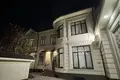 Uy 8 xonalar 360 m² in Konimex tumani