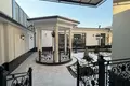 Uy 7 xonalar 750 m² Toshkentda