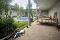 Uy 5 xonalar 300 m² Toshkentda