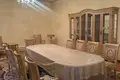 Uy 5 xonalar 300 m² Toshkentda