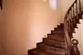 Uy 4 xonalar 300 m² Toshkentda