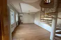 Uy 7 xonalar 800 m² Toshkentda, Oʻzbekiston