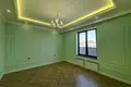 Uy 7 xonalar 450 m² Toshkentda