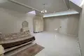 Uy 8 xonalar 678 m² Toshkentda