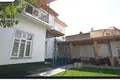Uy 14 xonalar 530 m² Toshkentda