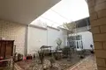Uy 12 xonalar 650 m² Toshkentda, Oʻzbekiston