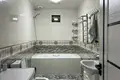Uy 5 xonalar 300 m² Toshkentda, Oʻzbekiston