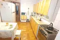 Kvartira 3 xonalar 120 m² Toshkentda