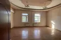 Uy 7 xonalar 800 m² Toshkentda, Oʻzbekiston