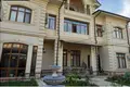 Uy 8 xonalar 650 m² Toshkentda