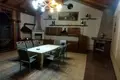 Uy 8 xonalar 550 m² in Konimex tumani