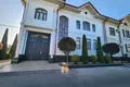 Uy 7 xonalar 440 m² Toshkentda, Oʻzbekiston