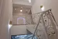 Uy 8 xonalar 300 m² Toshkentda