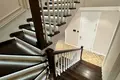 Uy 9 xonalar 470 m² Toshkentda