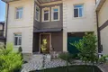 Дом 6 комнат 250 м² Ташкент, Узбекистан